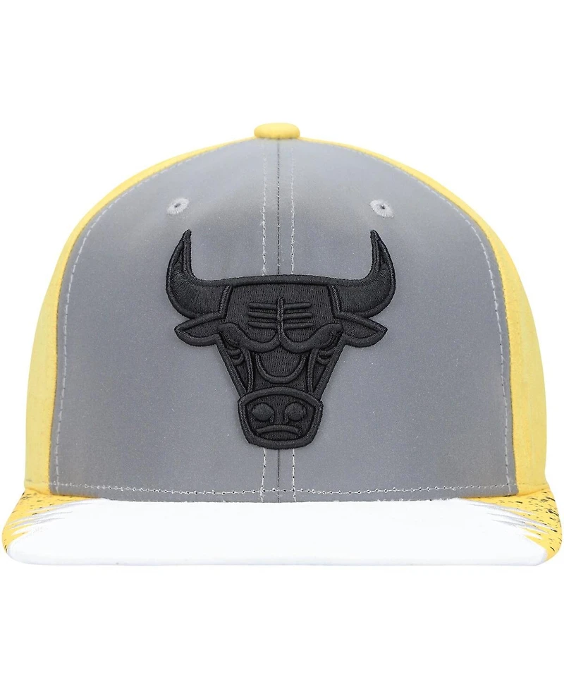 Men's Mitchell & Ness Gray, Yellow Chicago Bulls Day 5 Snapback Hat