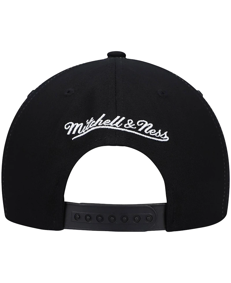 Men's Mitchell & Ness Black Philadelphia 76ers Hardwood Classics Retro Bolt Deadstock Snapback Hat