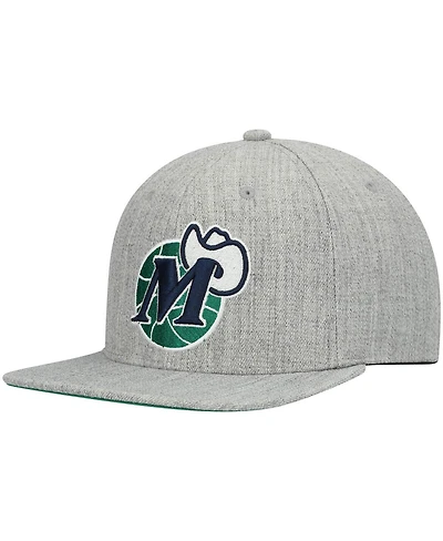 Men's Mitchell & Ness Heathered Gray Dallas Mavericks Hardwood Classics Team 2.0 Snapback Hat