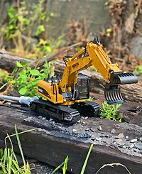 Mag-Genius Die Cast 16 Channel Remote Control Log Grabber Toy