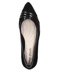 Easy Street Women's Nobel Pumps
