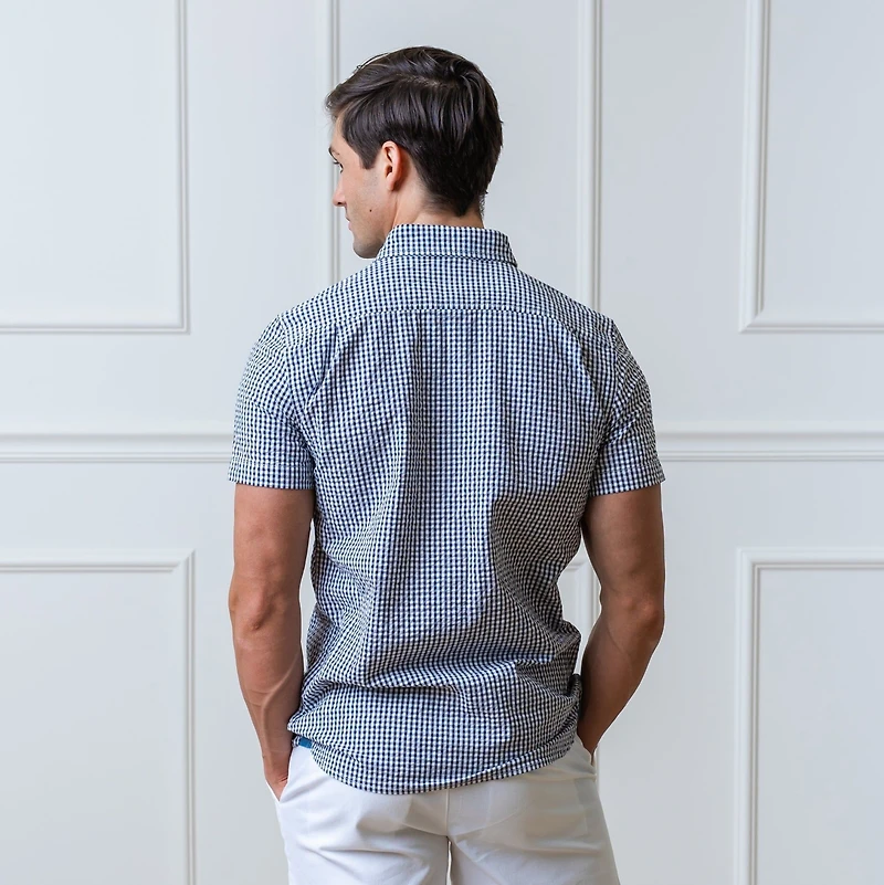 Hope & Henry Mens' Organic Seersucker Short Sleeve Button Down Shirt