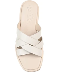 Journee Signature Women's Parkker Woven Sandals