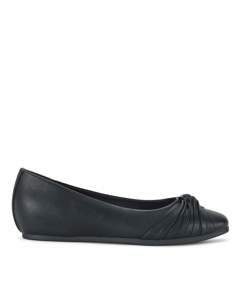 Baretraps Women's Chainey Ballet Flats