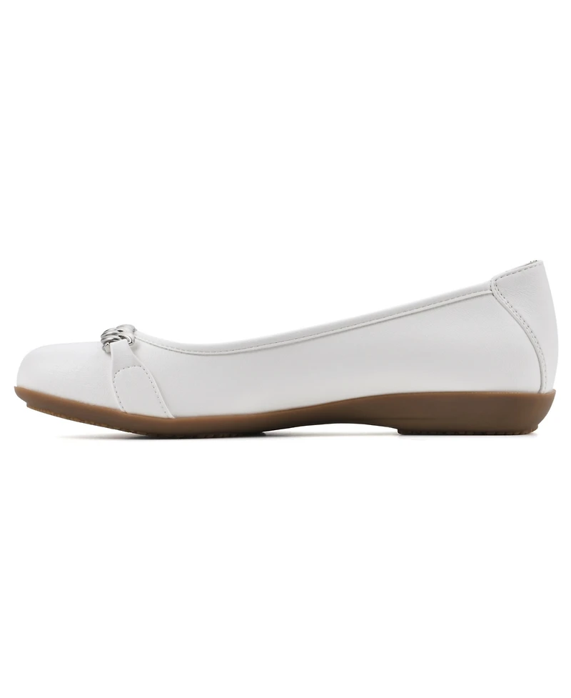 Cliffs by White Mountain Women's Charmed Ballet Flats