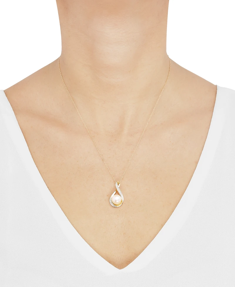 Honora Cultured Freshwater Pearl (9mm) and Diamond Accent Pendant 18" Necklace 14k Gold