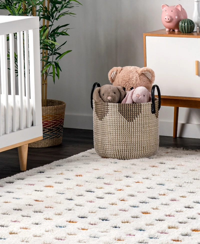 nuLoom Loft Behati Polka Dot Kids Tasseled 5'3" x 7'6" Area Rug