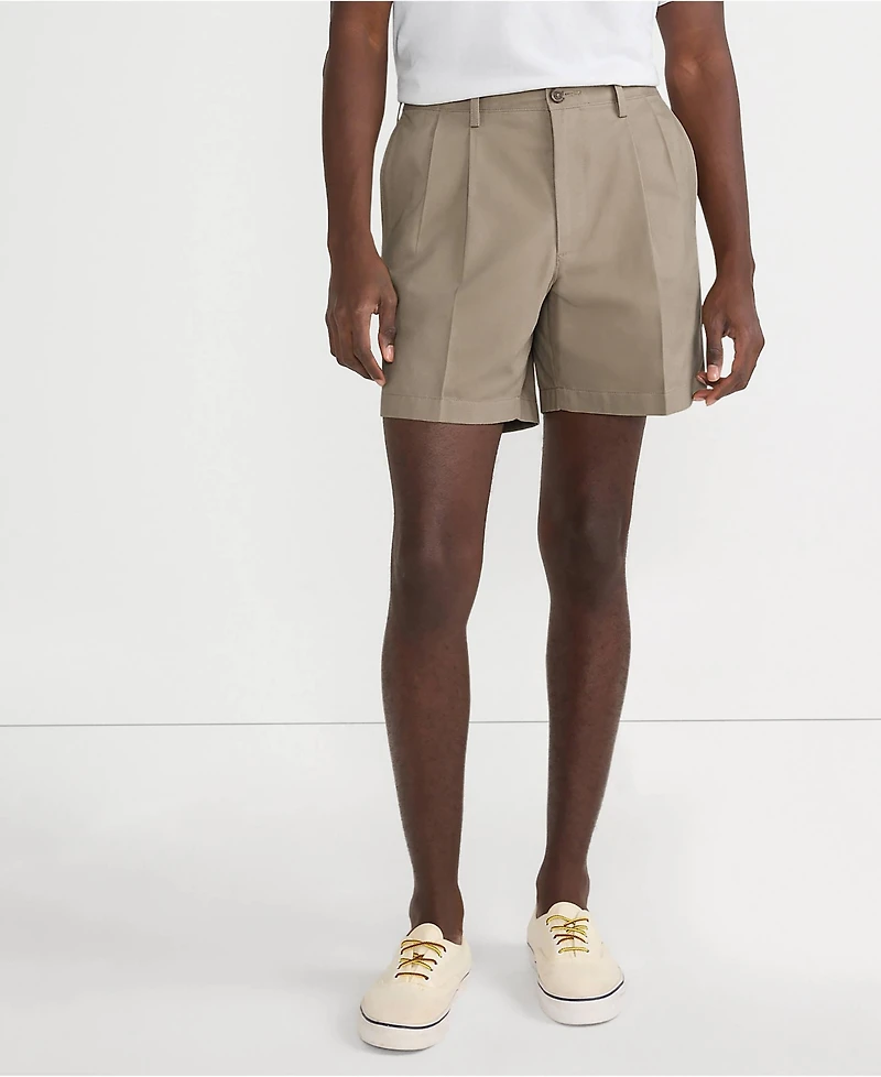 Lands' End Men's Comfort Waist Pleated 6" No Iron Chino Shorts