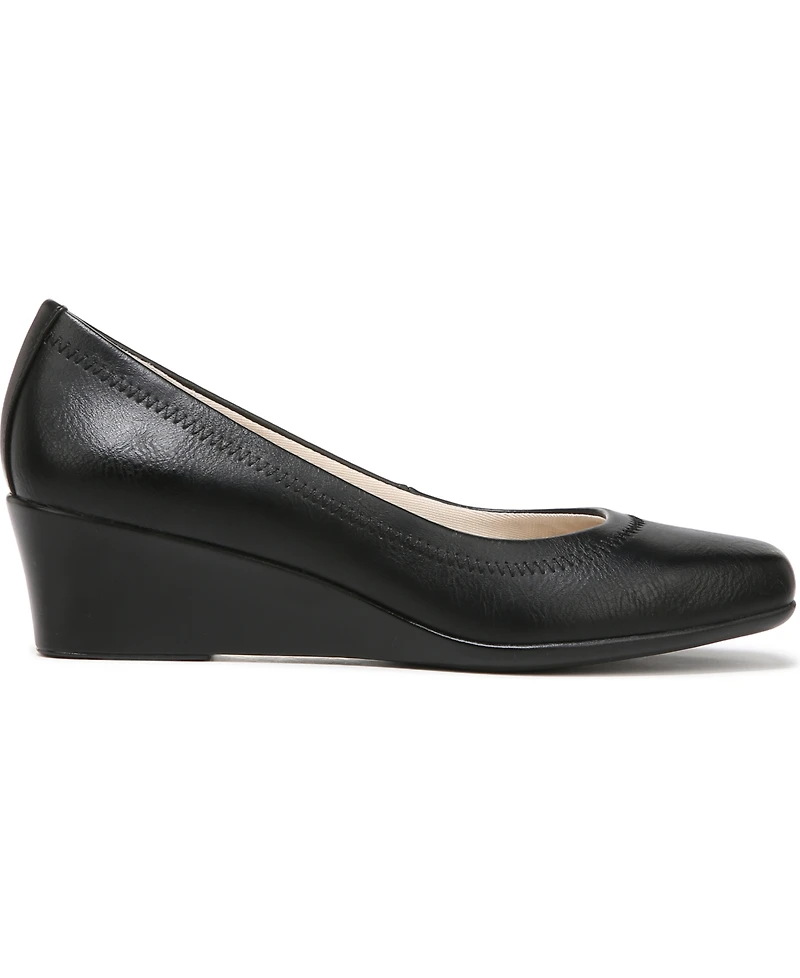 LifeStride Groovy Wedge Pumps