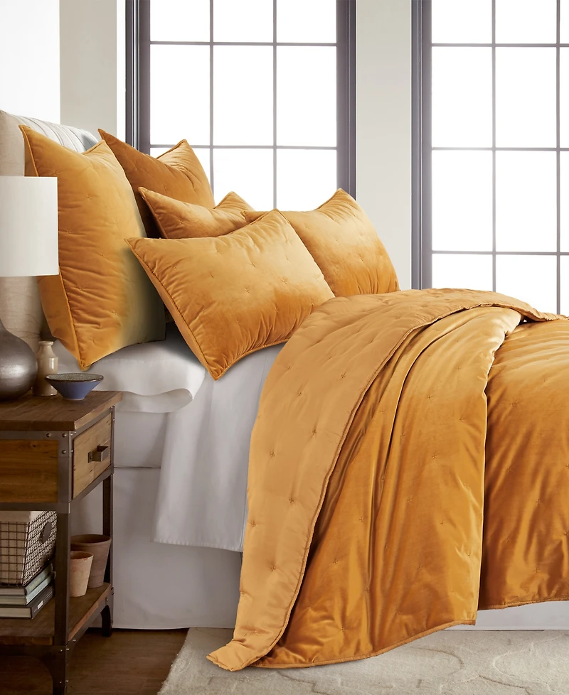Levtex Calabria Velvet Quilt, Full/Queen