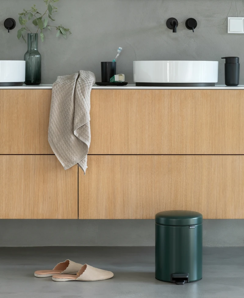 New Icon Step on Trash Can, 1.3 Gallon