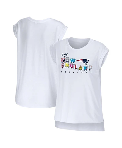 Women's Wear by Erin Andrews White New England Patriots Greetings From Muscle T-shirt
