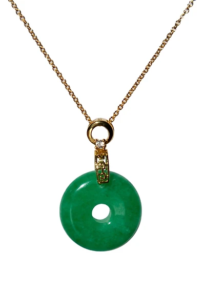 Donut — Green jade pendant necklace