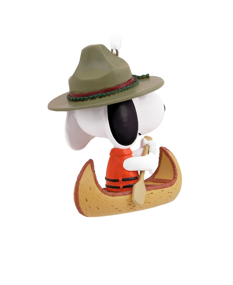 Hallmark Christmas Ornament Peanuts Snoopy in Canoe