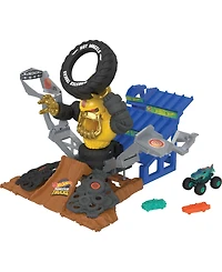 Hot Wheels Monster Trucks Arena Smashers Mega-Wrex Vs Crushzilla Takedown Playset