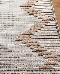 Livabliss Zaragoza Zrz-2300 5'3" x 7' Area Rug