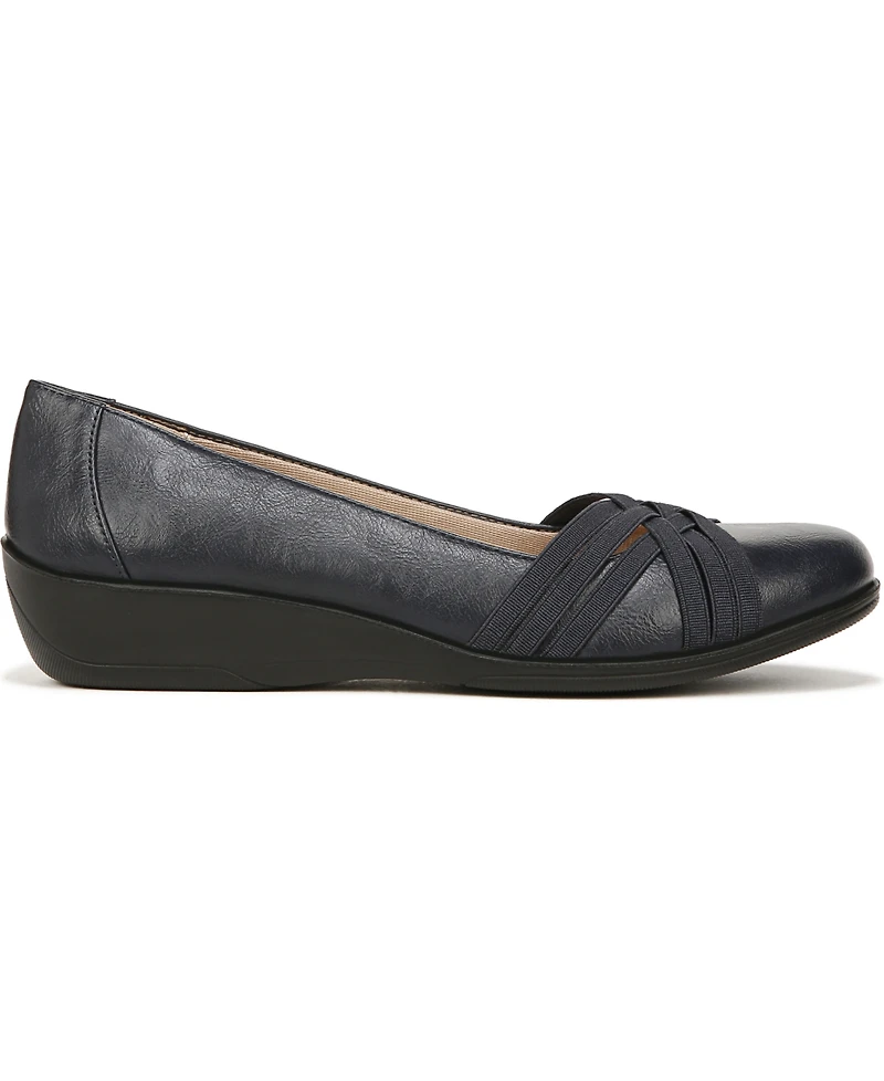 LifeStride Women's Incredible 2 Slip On Ballet Flats