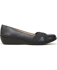 LifeStride Women's Incredible 2 Slip On Ballet Flats