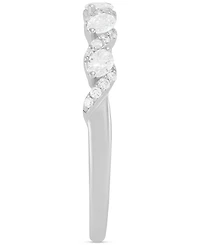Diamond Oval & Round Twist Band (1/3 ct. t.w.) in 14k White Gold