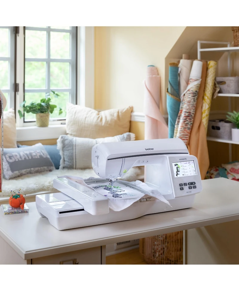 Brother NQ1700E 6" x 10" Computerized Embroidery Machine With Software & Magnetic 5x7 Hoop