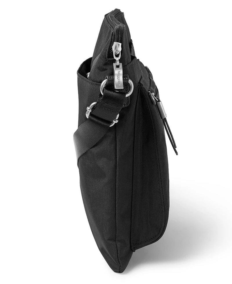 Baggallini Go Bag With Rfid Wristlet