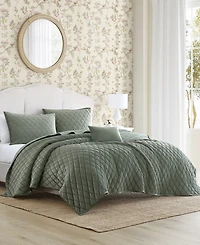 Laura Ashley Solid Diamond Stitch Velvet 3-Piece Quilt Set, Twin