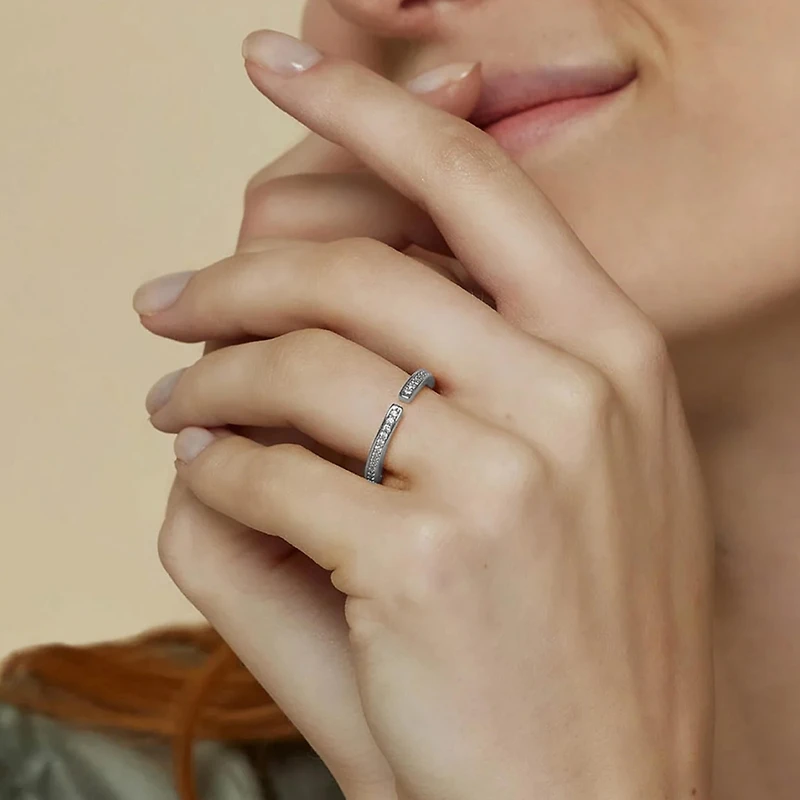 Lisa Adjustable Band Ring