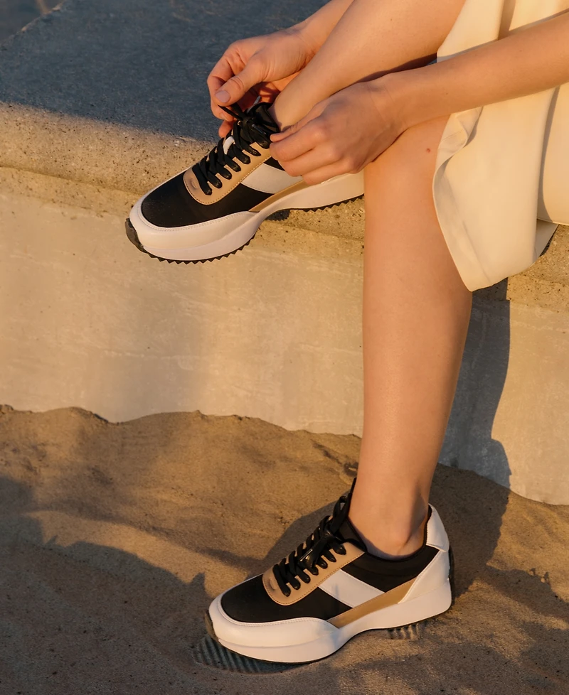 Dv Dolce Vita Women's Bettie Lace Up Jogger Sneakers