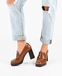 Journee Collection Women's Ezzey Block Heel Loafers