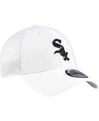 New Era Men's White Chicago Sox Neo 39Thirty Flex Hat