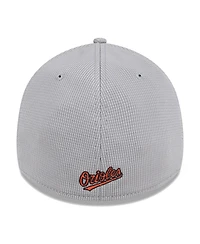 New Era Men's Gray Baltimore Orioles Active Pivot 39thirty Flex Hat