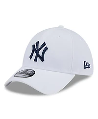 New Era Men's White New York Yankees Evergreen 39Thirty Flex Hat
