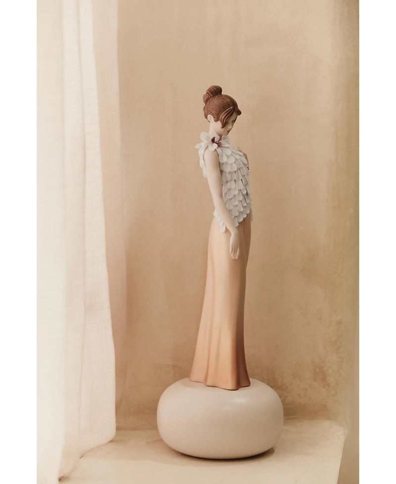 Lladro Exquisite Embroidery Sculpture. Limited Edition