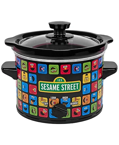 Uncanny Brands Sesame Street 2qt Slow Cooker - Cook With All Your Favorite Sesame Street Characters