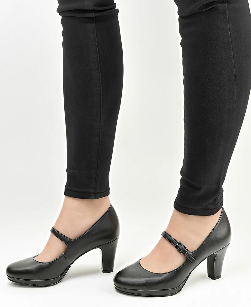 Easy Street Women's Zest Platform Pumps