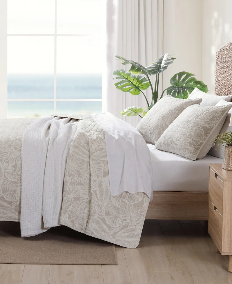 Tommy Bahama Home Ocean Deep Reversible 3 Piece Quilt Set