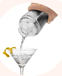 Oggi Groove 17oz. Double Wall Vacuum Insulated Stainless Steel Cocktail Shaker