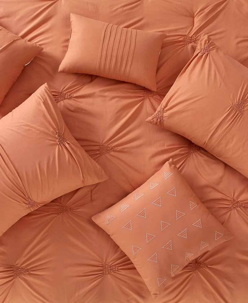 Stratford Park Nargiz Pintuck 7-Pc. Comforter Set