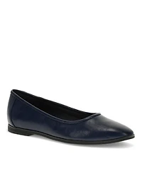Baretraps Women's Tania Casual Flats
