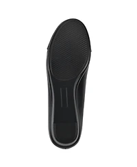 Cliffs by White Mountain Women's Bolivia Cap Toe Wedge Pumps