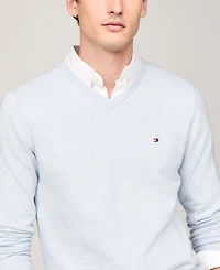 Tommy Hilfiger Men's Essential Solid V-Neck Sweater