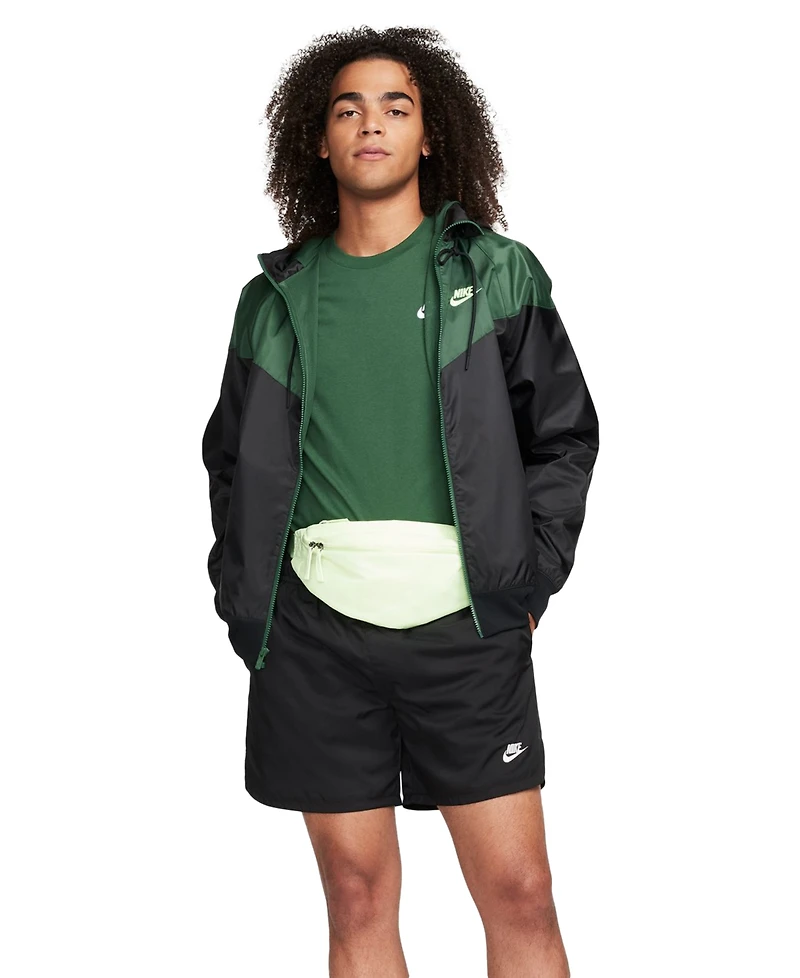 Nike Men's Sportswear Club T-Shirt