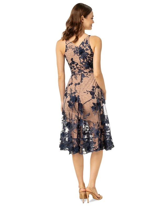 Dress the Population Audrey Floral Applique Lace | MainPlace Mall