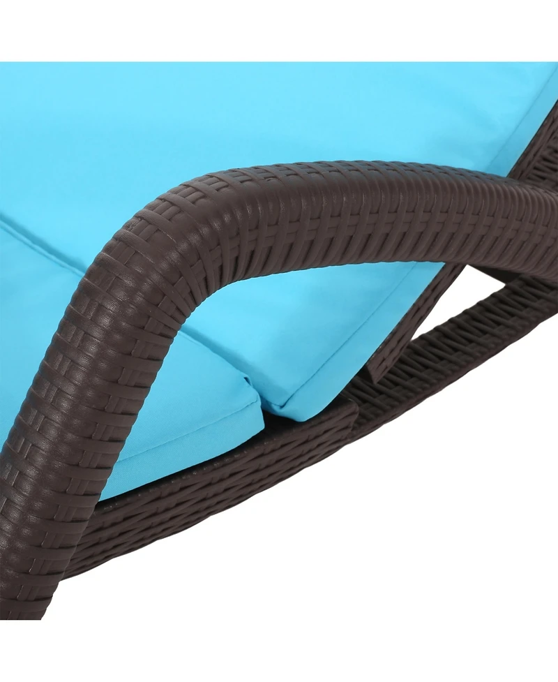 Plush Chaise Lounge: The Ultimate Relaxation Haven