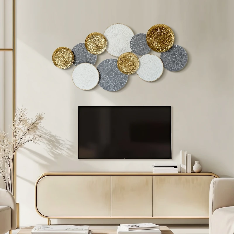 LuxenHome 48-In Wide Connected Circles Metal Wall Decor Sculpture