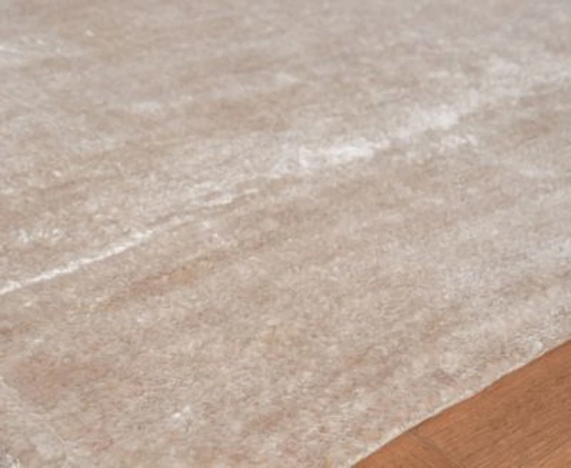 Exquisite Rugs Plush Rug Collection