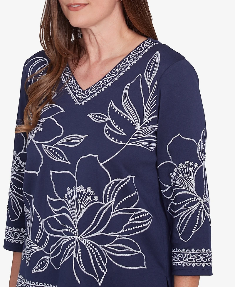Alfred Dunner Women's Block Island Dynamic Floral Embroidered V Neck Top