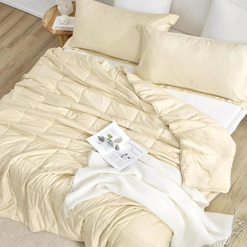 Menopleasing - Coma Inducer Oversized Cooling Comforter Set - Bleached Sand
