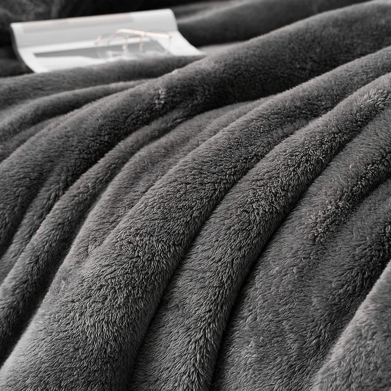 Coma Inducer Comforter - Charcoal