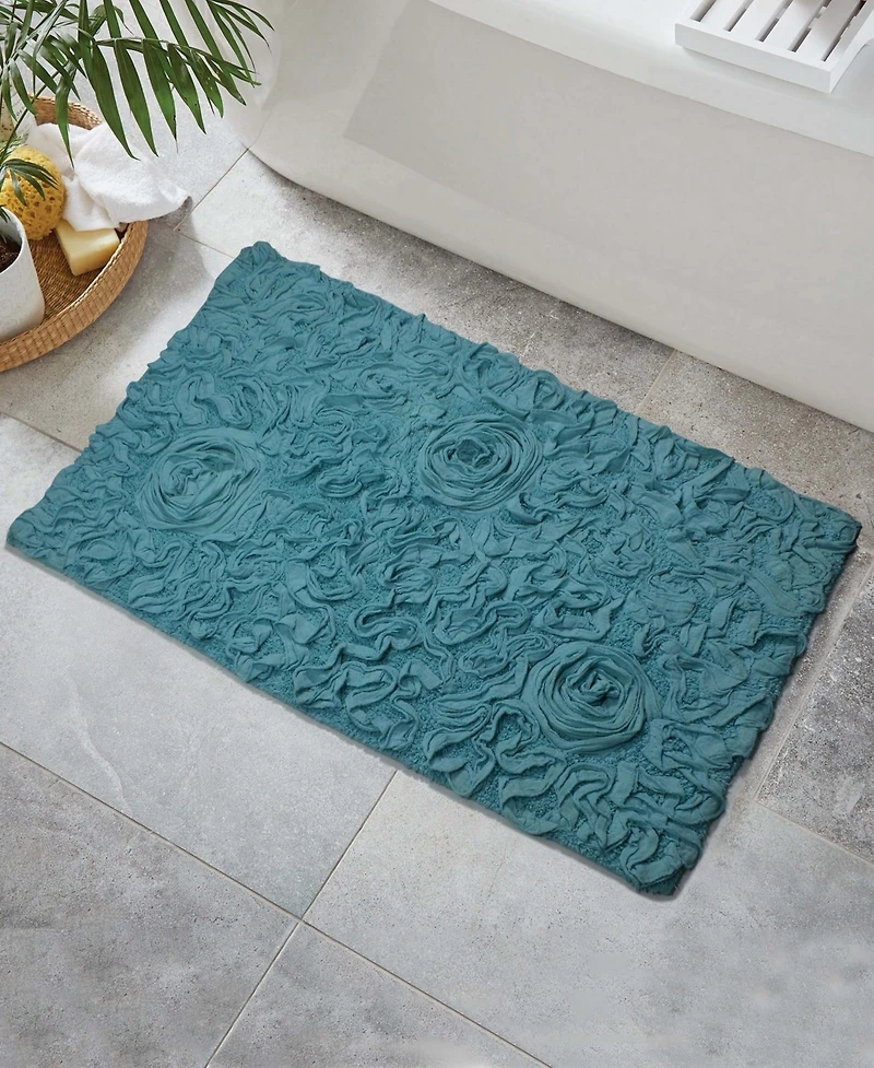 Home Weavers Bell Flower Bath Rug